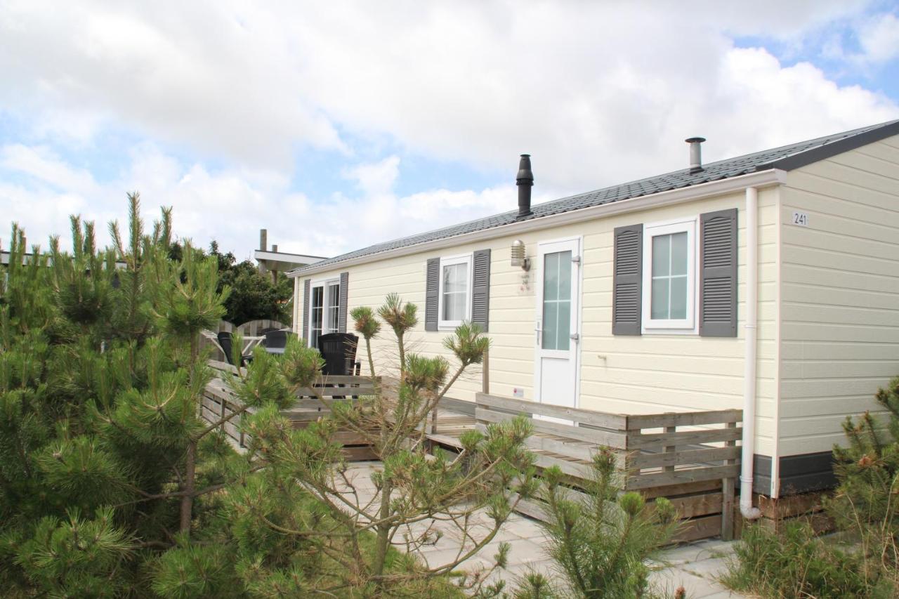 Vakantiepark Dennenoord 登堡 外观 照片